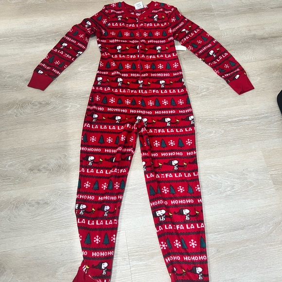 Snoopy Union Suit Holiday - Picture 5 of 5